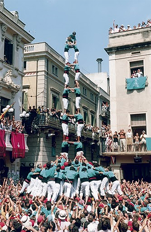 Torre de nou amb folre Castellers de Vilafranca