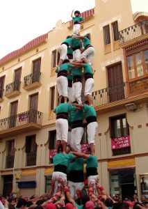 Castellers de Vilafranca - primer tres de vuit amb l'agulla descarregat 3d8a 3de8a